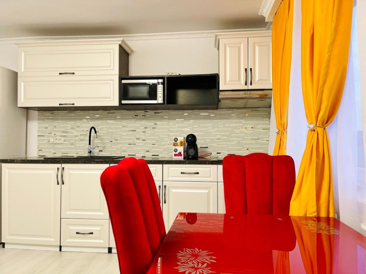 Apartament Premium Isabella Arad Exteriör bild