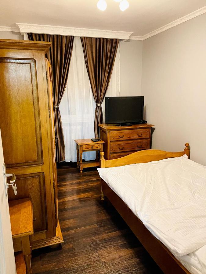 Apartament Premium Isabella Arad Exteriör bild