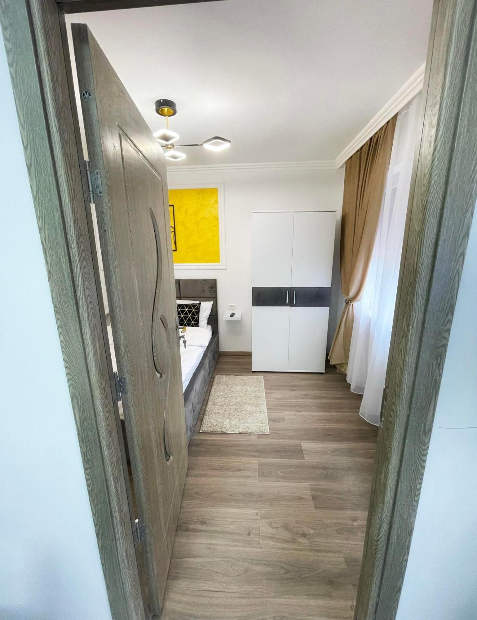 Apartament Premium Isabella Arad Exteriör bild