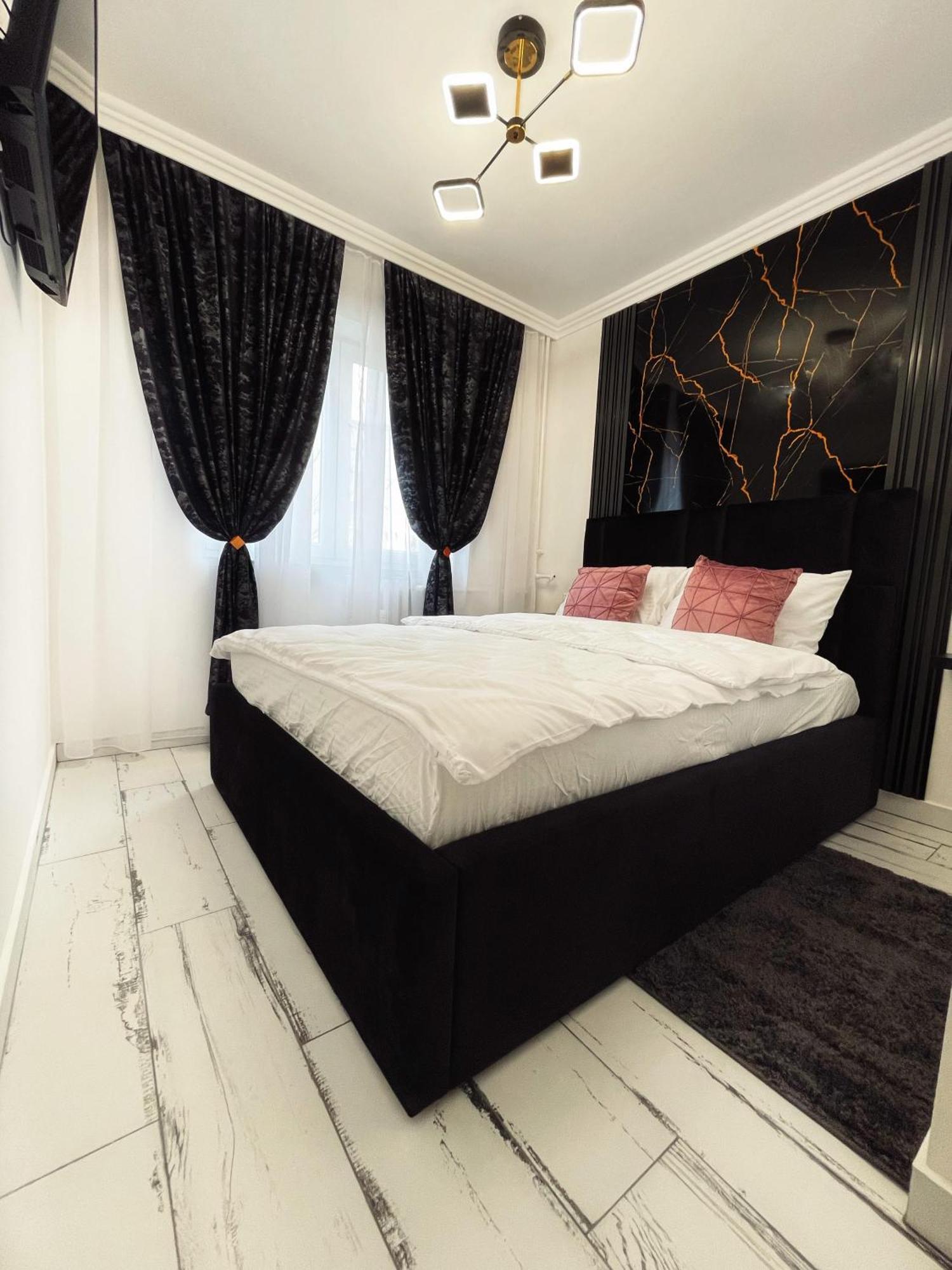 Apartament Premium Isabella Arad Exteriör bild