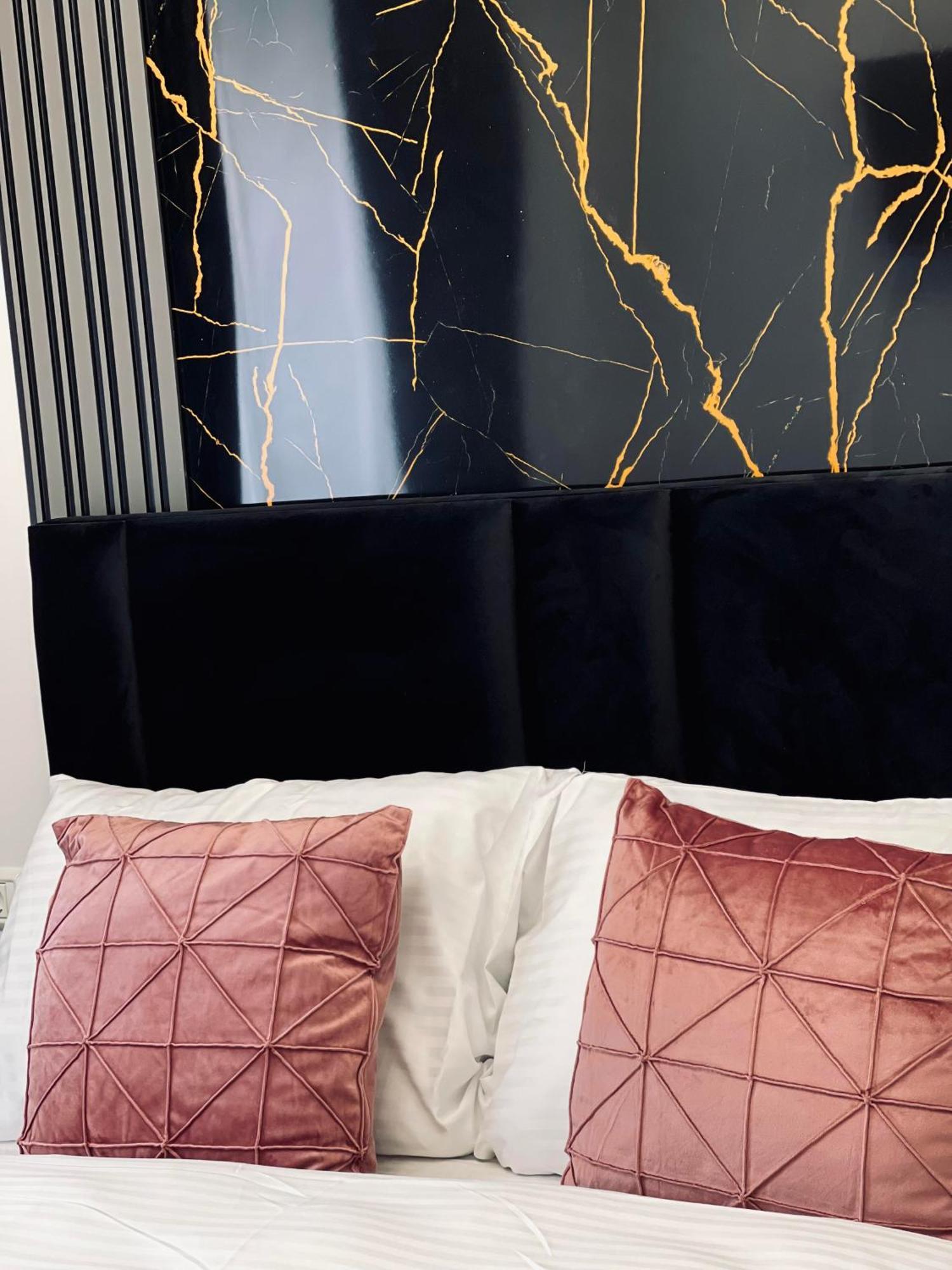 Apartament Premium Isabella Arad Exteriör bild